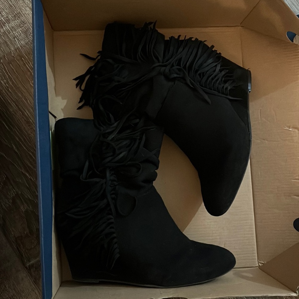 American Eagle boots